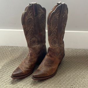 Women’s Justin Classic Cowboy Boots